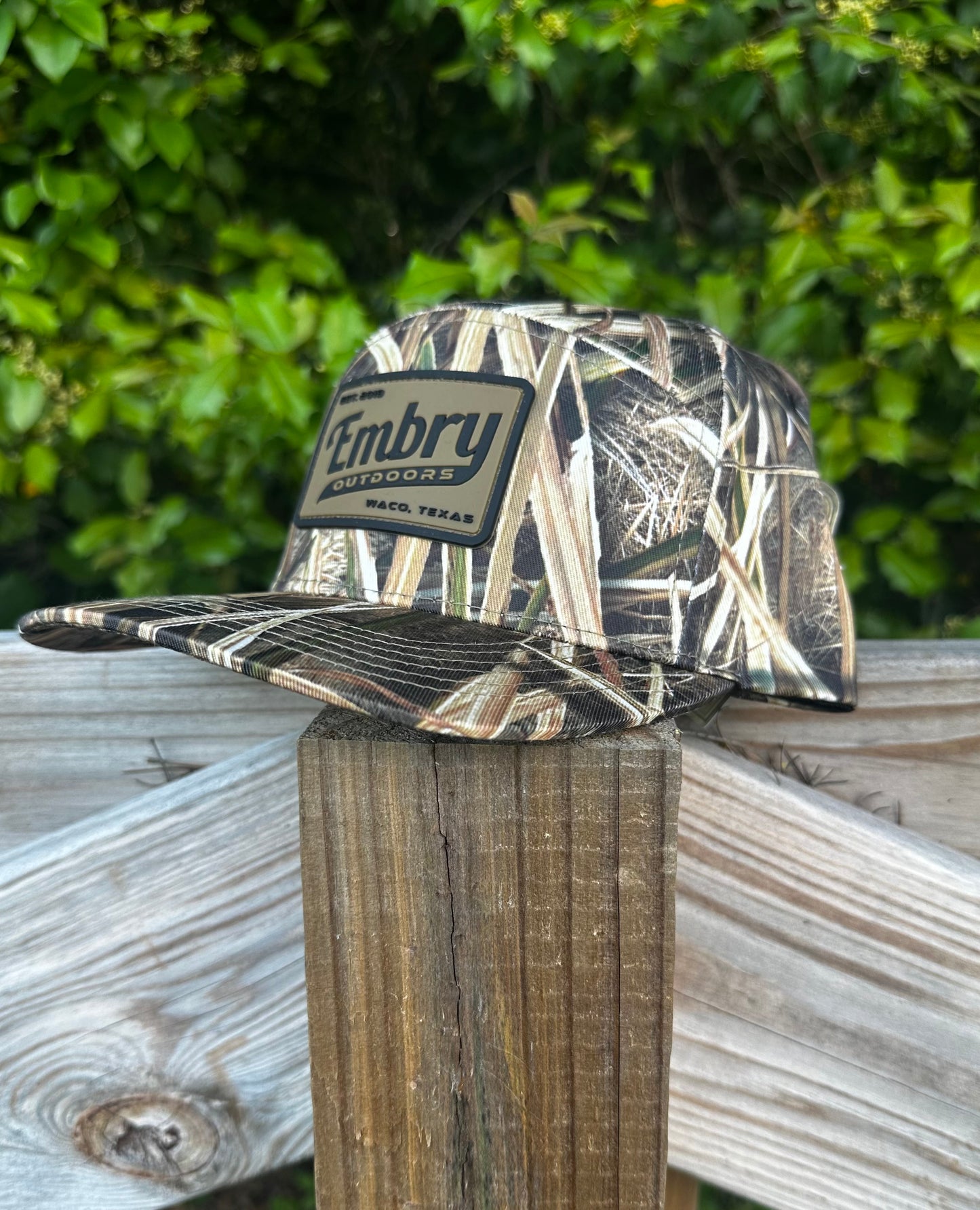 Embry Outdoors Shadow Grass Blades