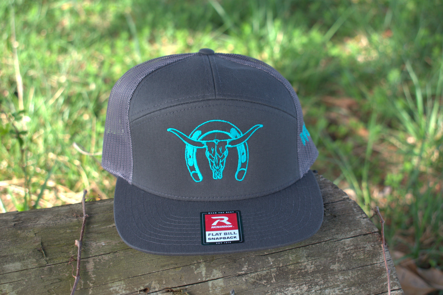 Horseshoe Longhorn Flat Brim